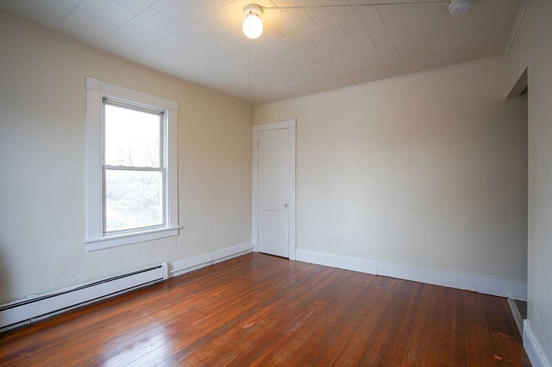 70 Maple St #3LR - Photo 5 of 8