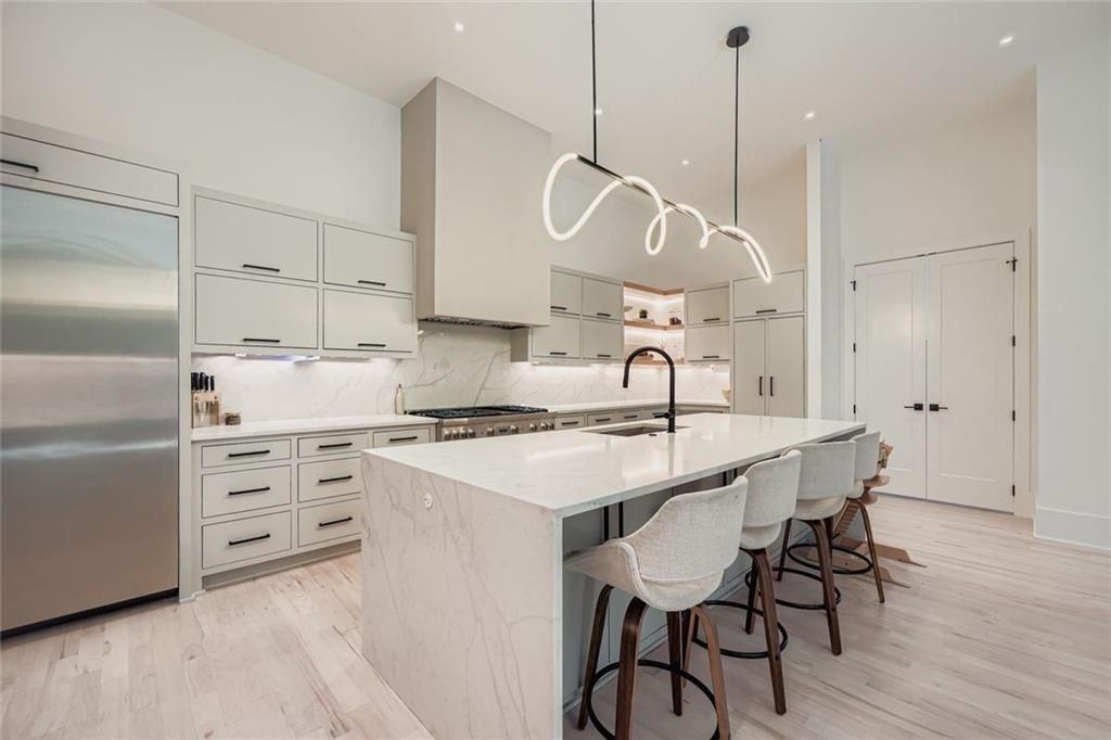 1223 Mayfair Dr Ne - Photo 7 of 37