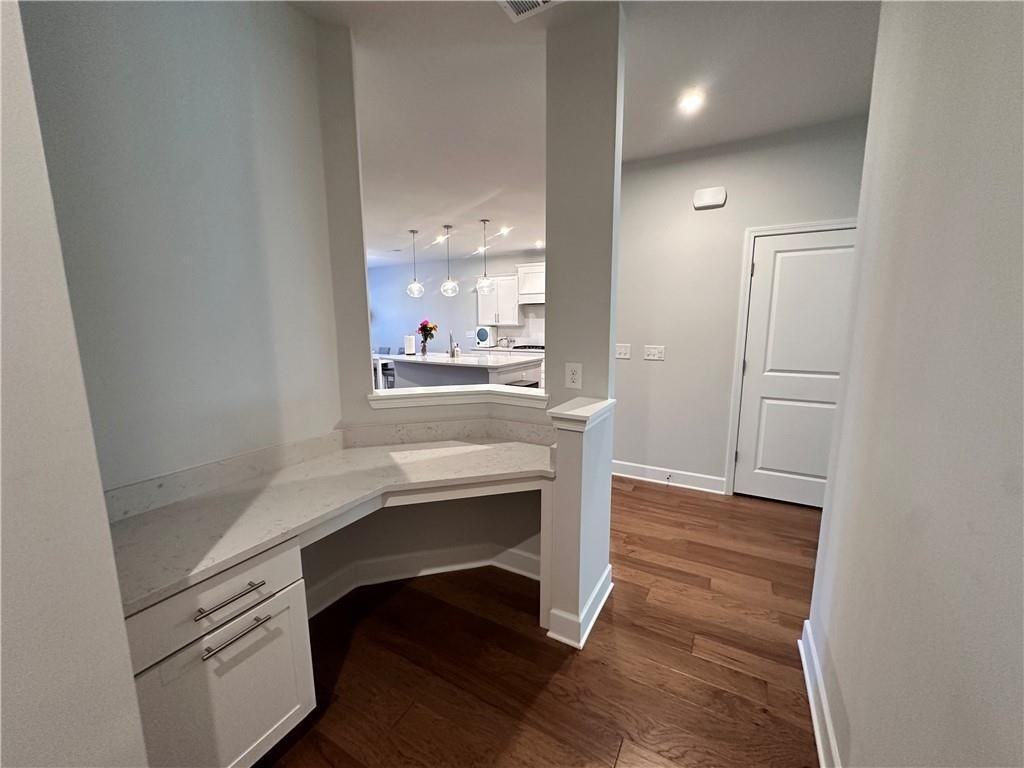 5430 Wheeler Ridge Rd - Photo 5 of 32