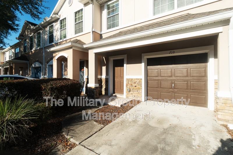 710 Crystal Way - Photo 3 of 42