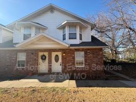 featured image of 1410 W Frosty Dr #4