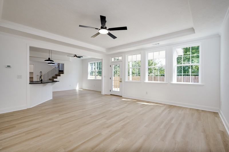 412 Riley Ln - Photo 7 of 37