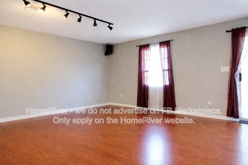 1823 Pointed Leaf Ln - Photo 3 of 9