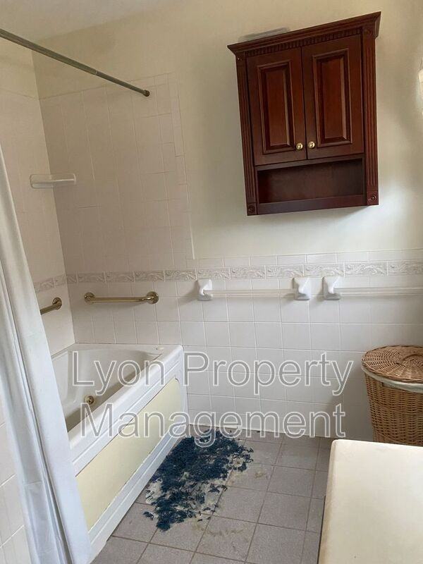 793 Gifford Rd 1st Fl - Photo 5 of 15