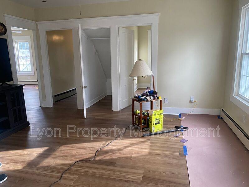 793 Gifford Rd 1st Fl - Photo 7 of 15