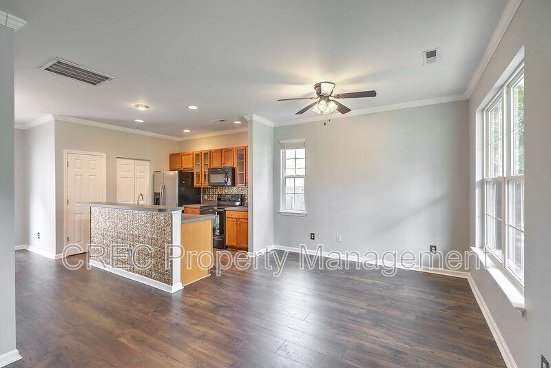 8983 Planters Row Ln - Photo 6 of 30