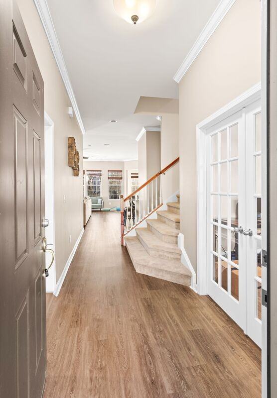 1013 Nunnery Ln - Photo 6 of 50