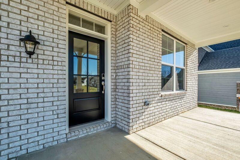 953 Pleasant Ridge Run - Photo 4 of 36