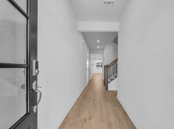 953 Pleasant Ridge Run - Photo 5 of 36