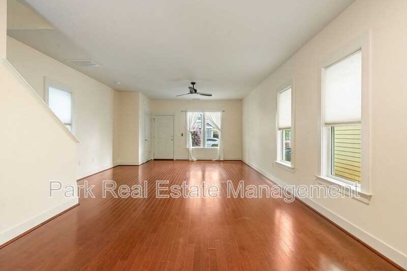 44 Danbury Ct - Photo 3 of 15