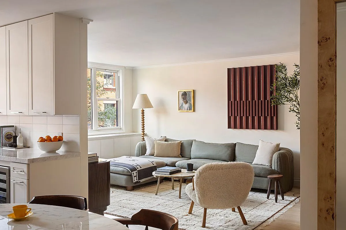 61 Jane St #4L - Photo 4 of 10