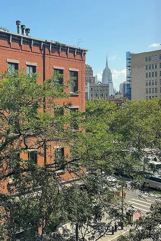 61 Jane St #4L - Photo 7 of 10