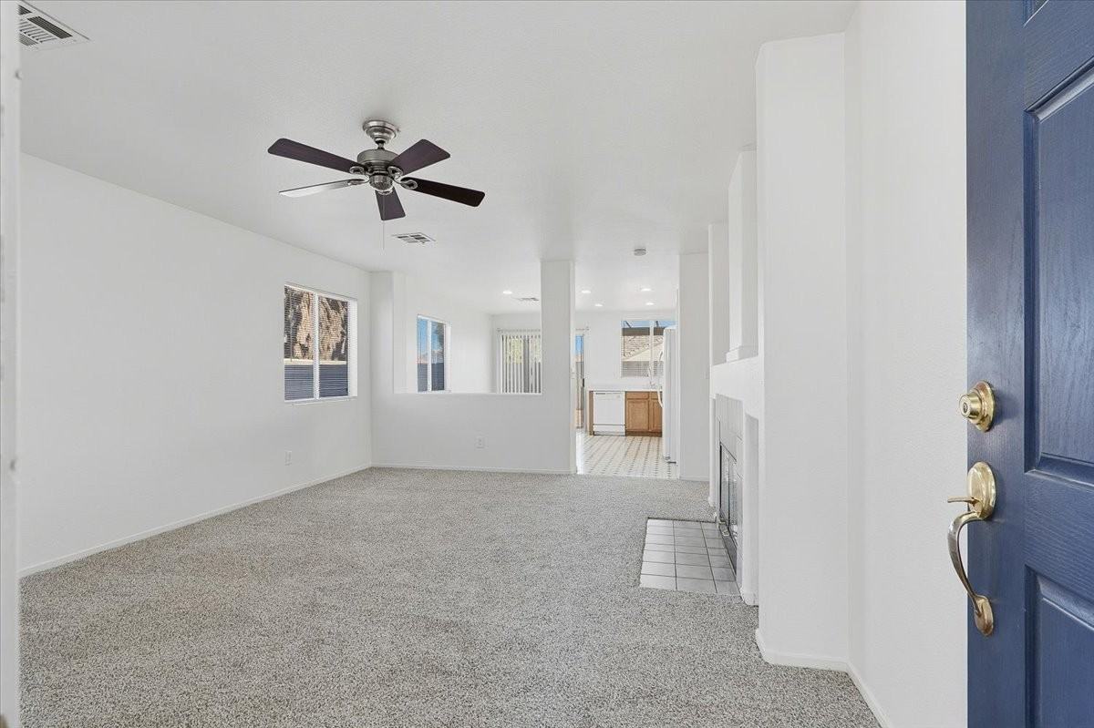 5922 Hilmont St - Photo 3 of 19