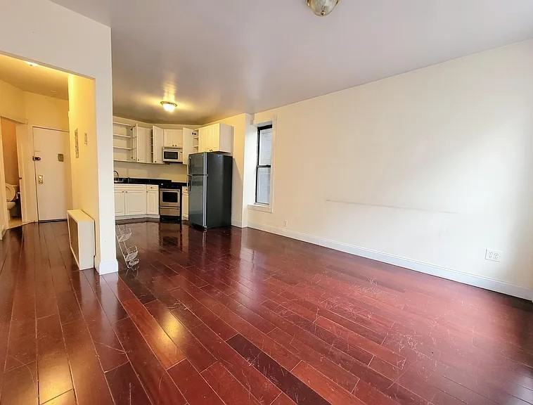 121 W 104th St #4Z - Photo 6 of 8