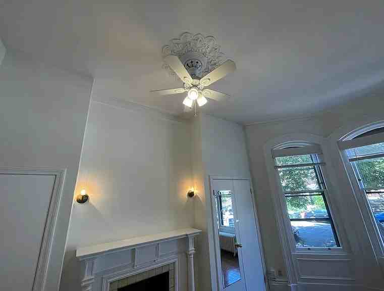 130 Marlborough St #3 - Photo 5 of 9