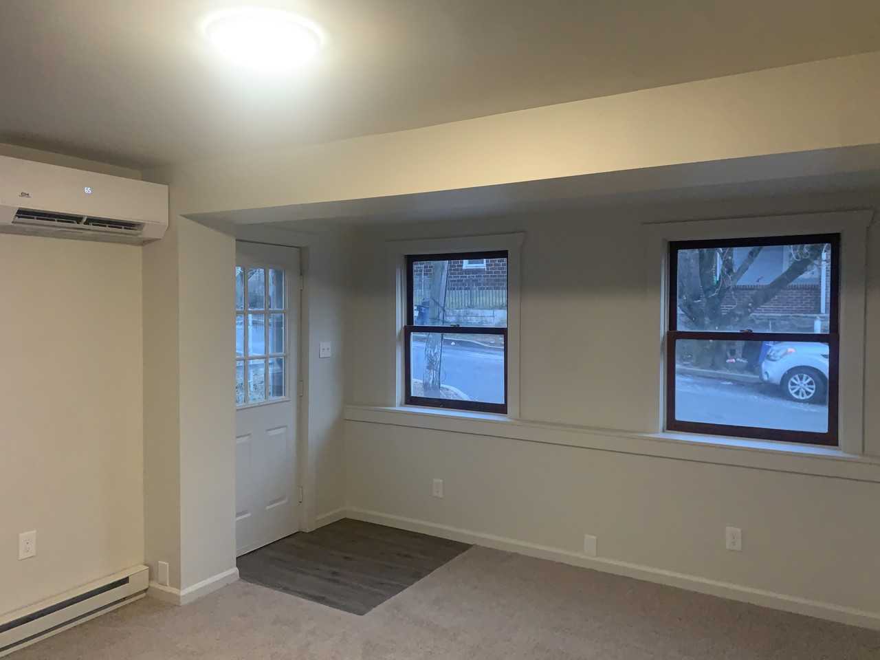 62 Wood St - Photo 4 of 25