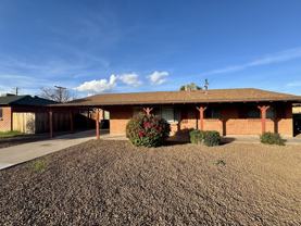 7508 E Holly St - Photo 1 of 1