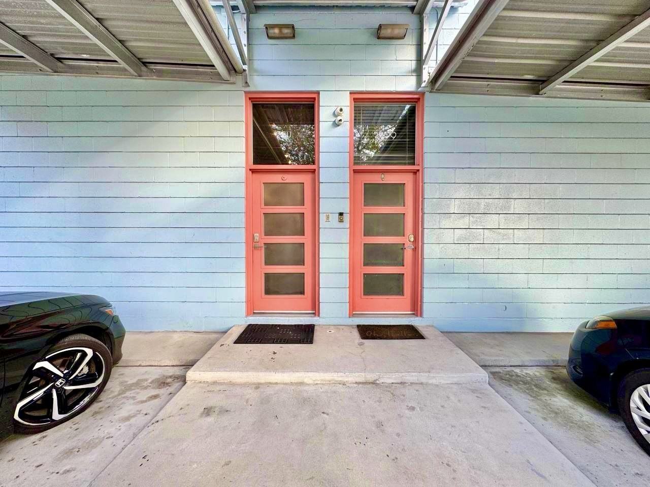 2511 W Azeele St - Photo 2 of 26