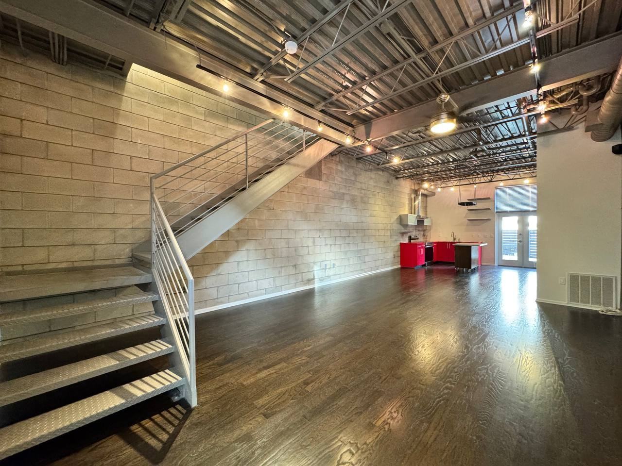 2511 W Azeele St - Photo 3 of 26