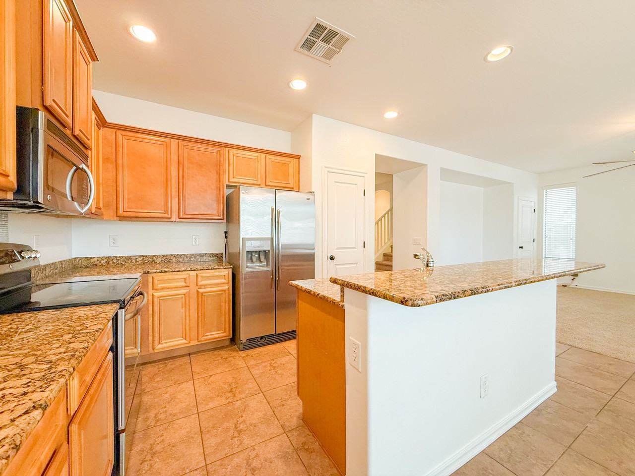 15074 N 145th Ln - Photo 6 of 41