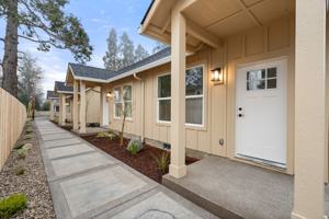 featured image of 414 Sw I St