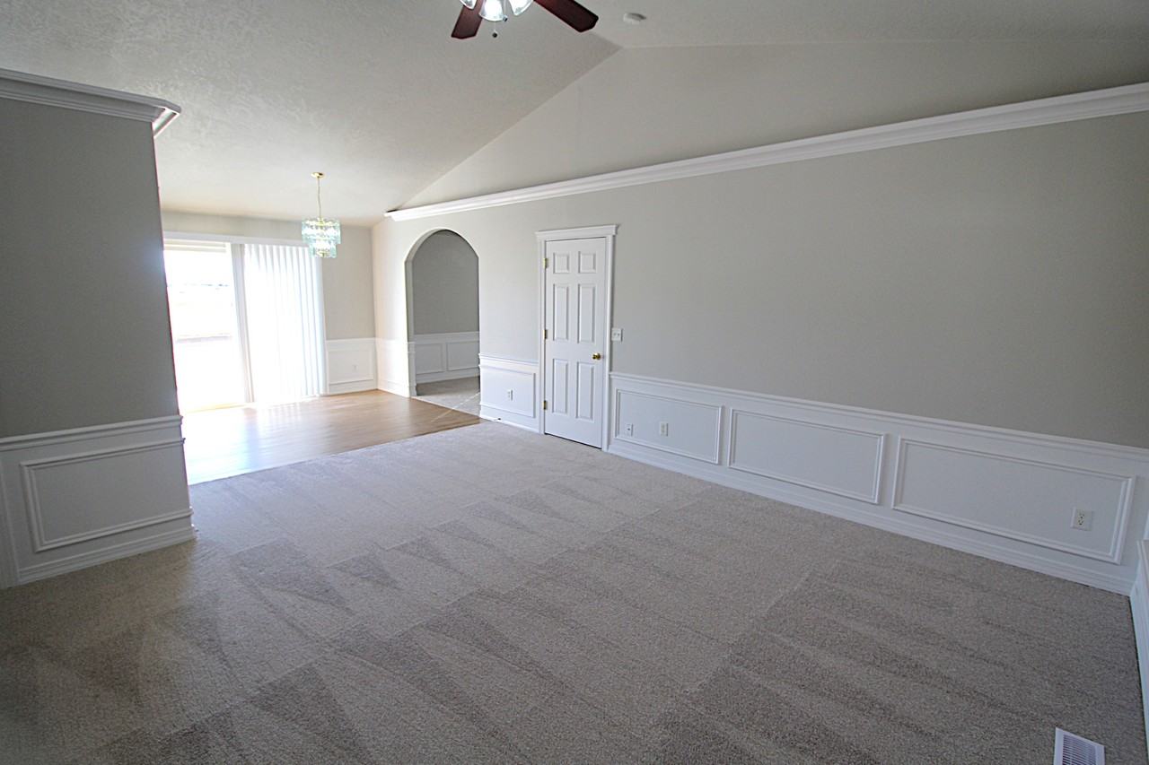 78 S Chase St - Photo 2 of 21