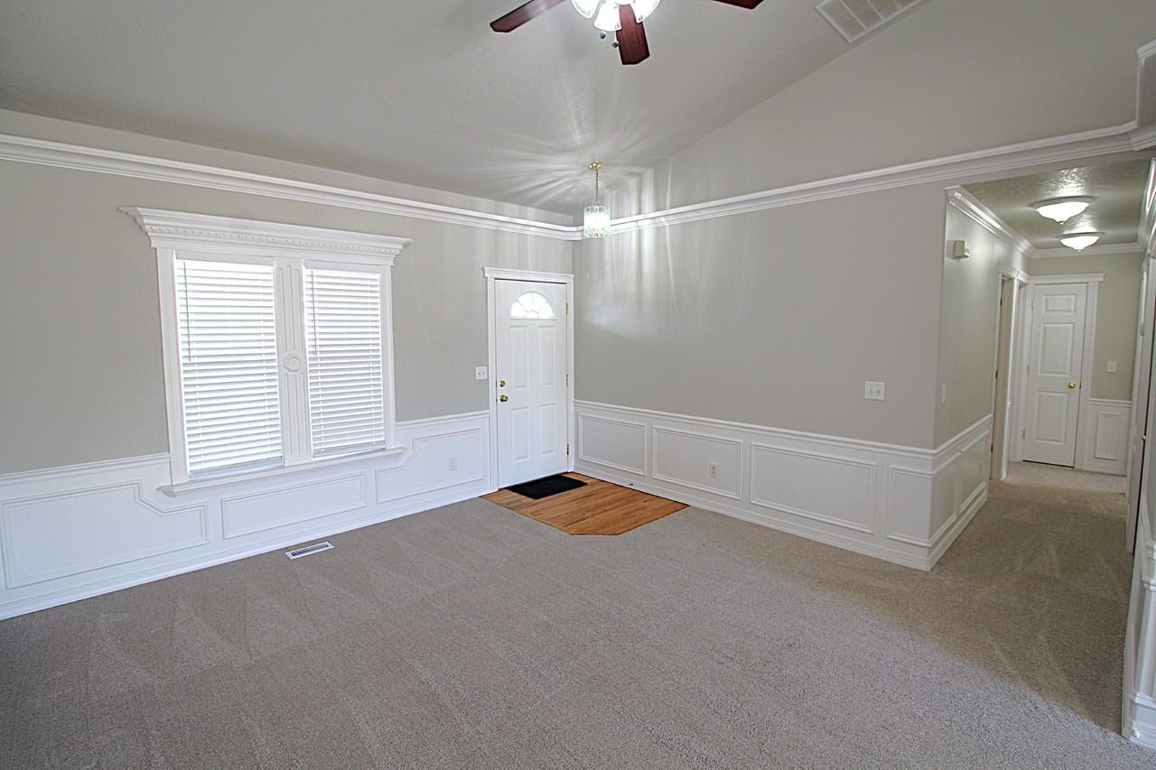 78 S Chase St - Photo 4 of 21