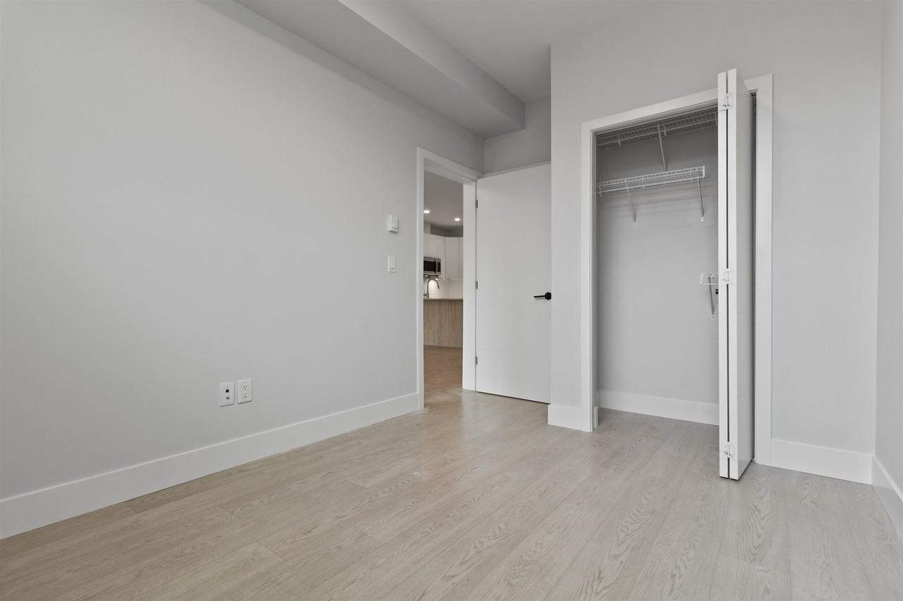 108 199 St - Photo 5 of 23