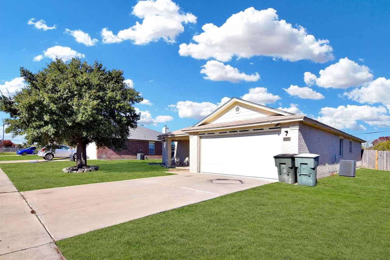 3605 Basset Dr - Photo 2 of 19