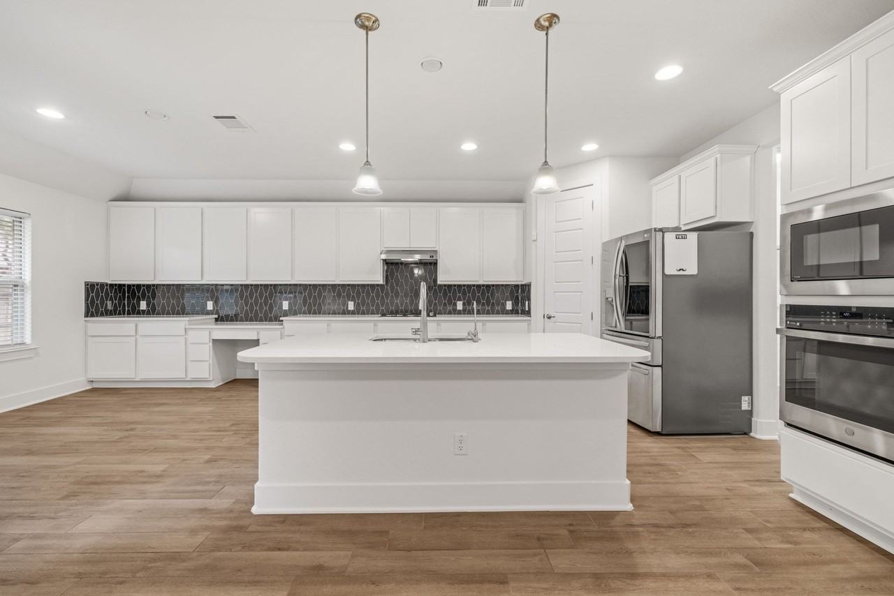 109 Wake Ln - Photo 5 of 50