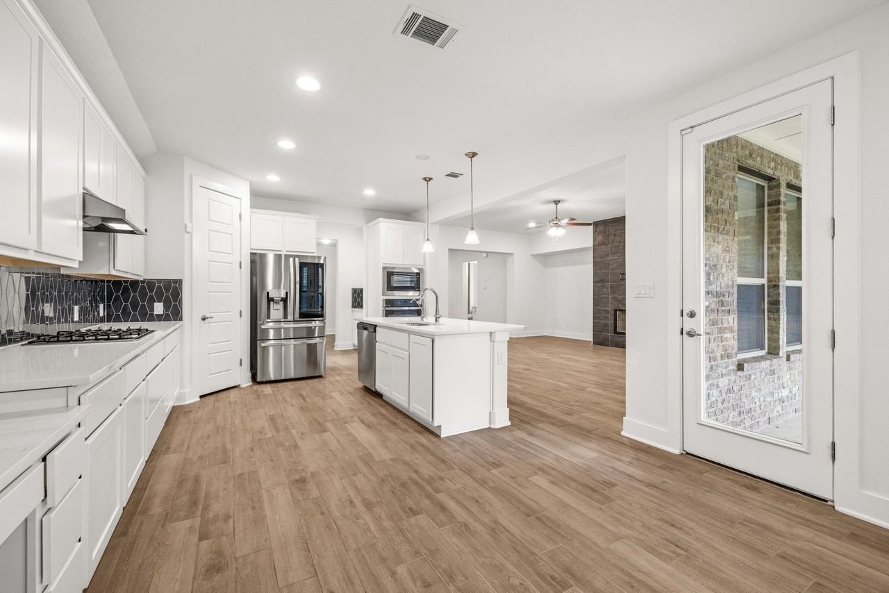 109 Wake Ln - Photo 6 of 50