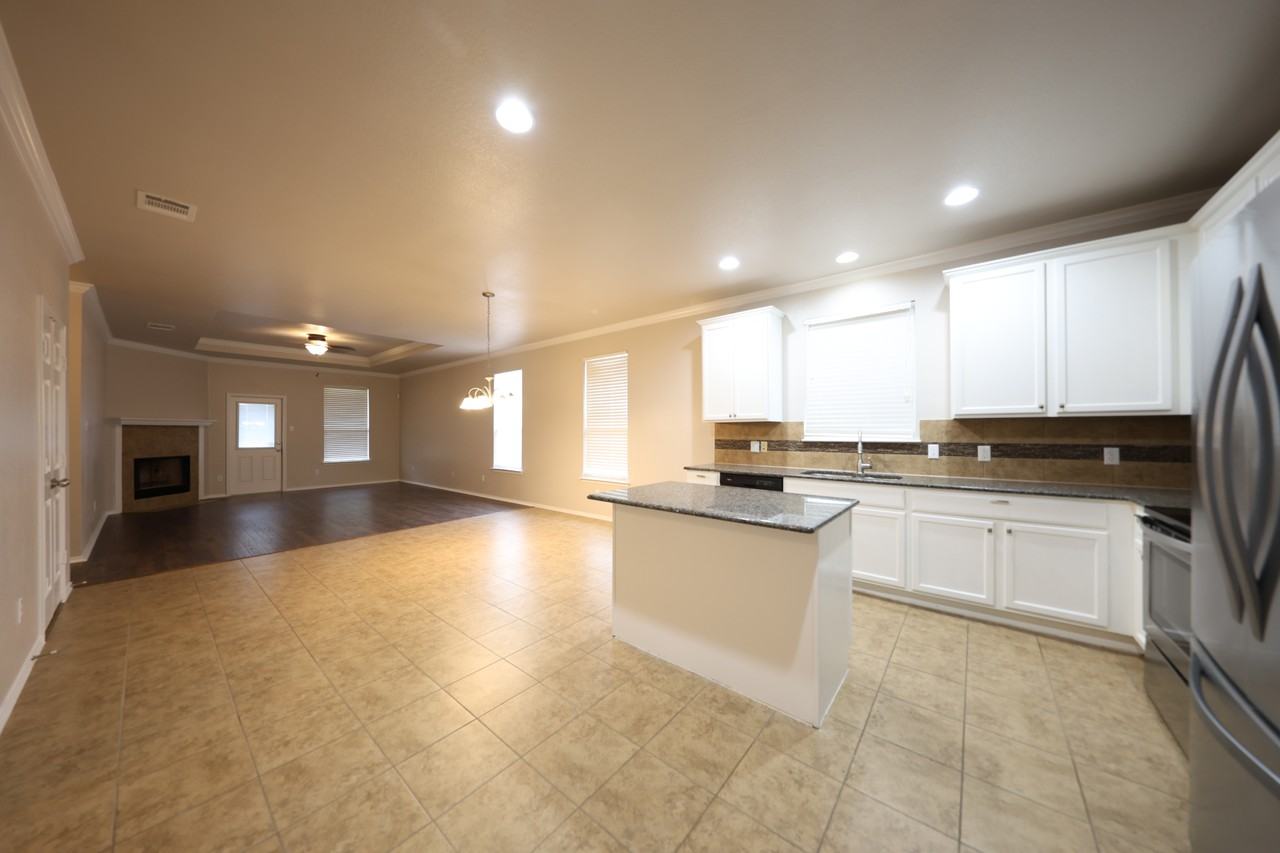 9210 Devonshire Ct - Photo 6 of 20