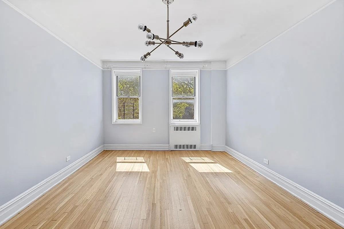 1825 Foster Ave - Photo 5 of 8