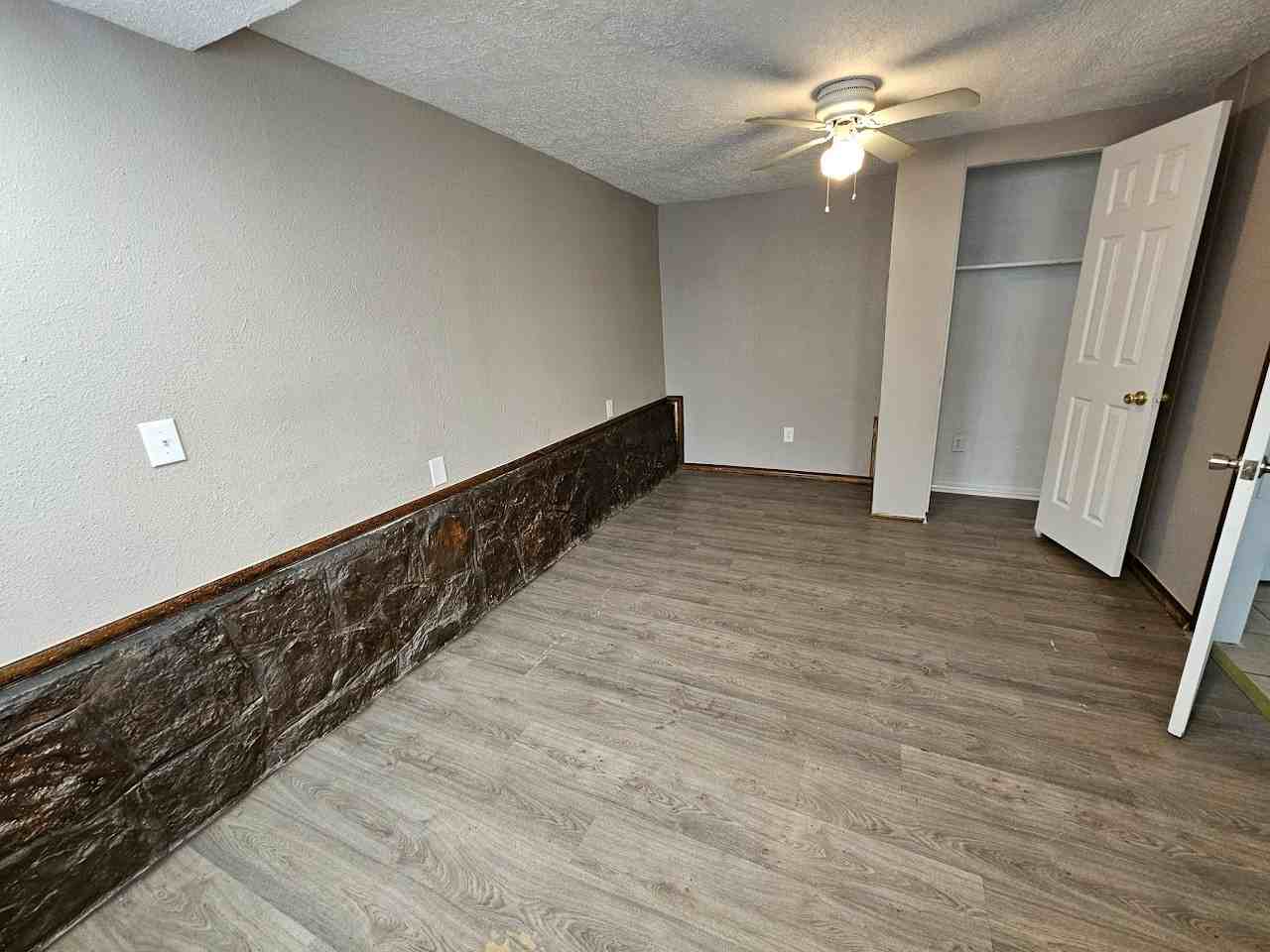 1712 Lariet Ln - Photo 2 of 16