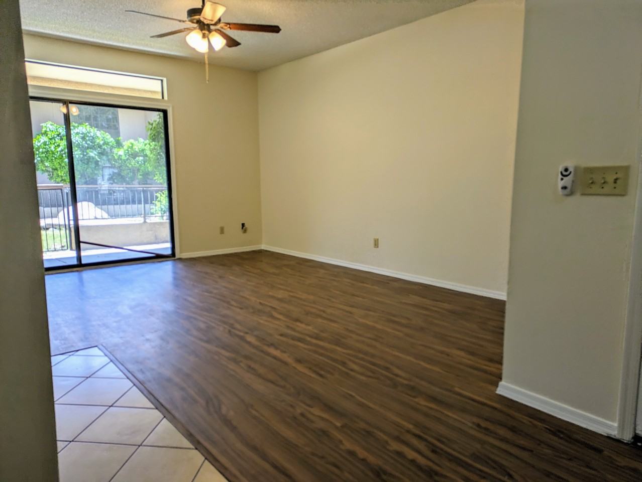 6550 N 47th Ave #101 - Photo 3 of 16