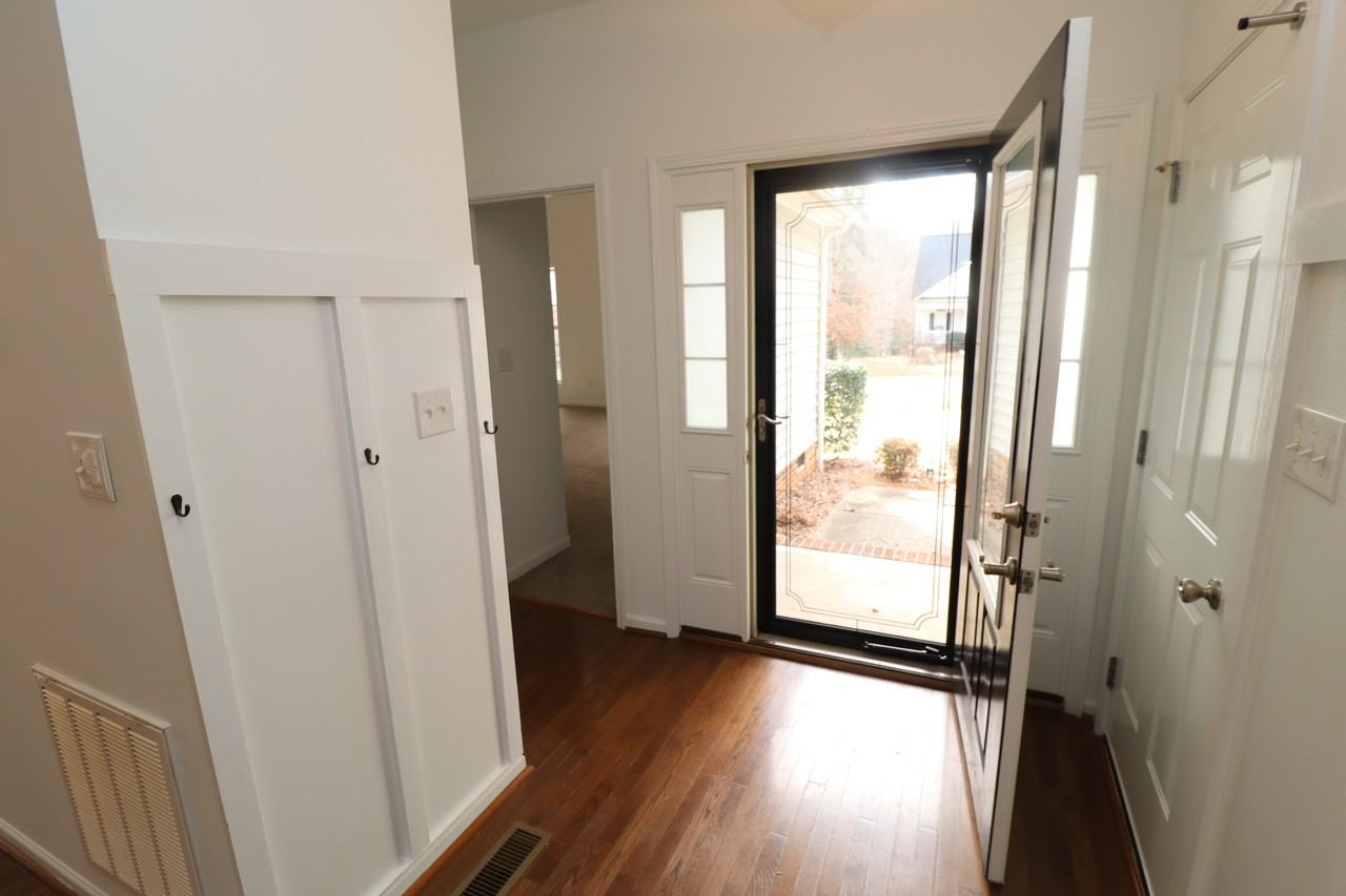 1255 Magnolia Hill Rd - Photo 2 of 43