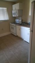 811 2nd St #B - Photo 1 of 1