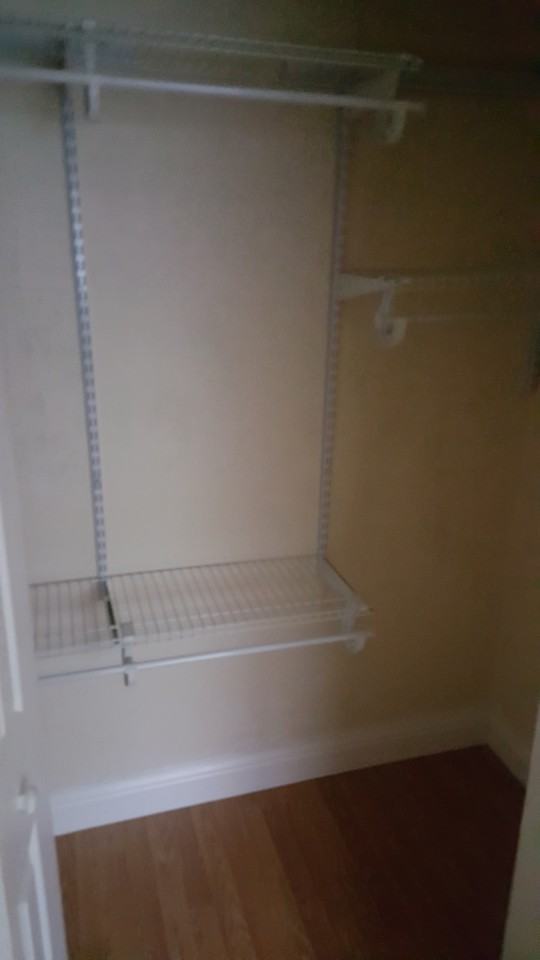 811 2nd St #B - Photo 6 of 10