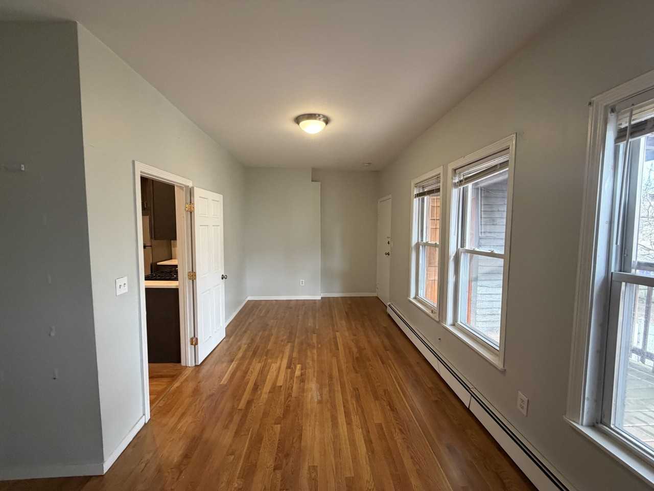 345 Meridian St #3 - Photo 7 of 15