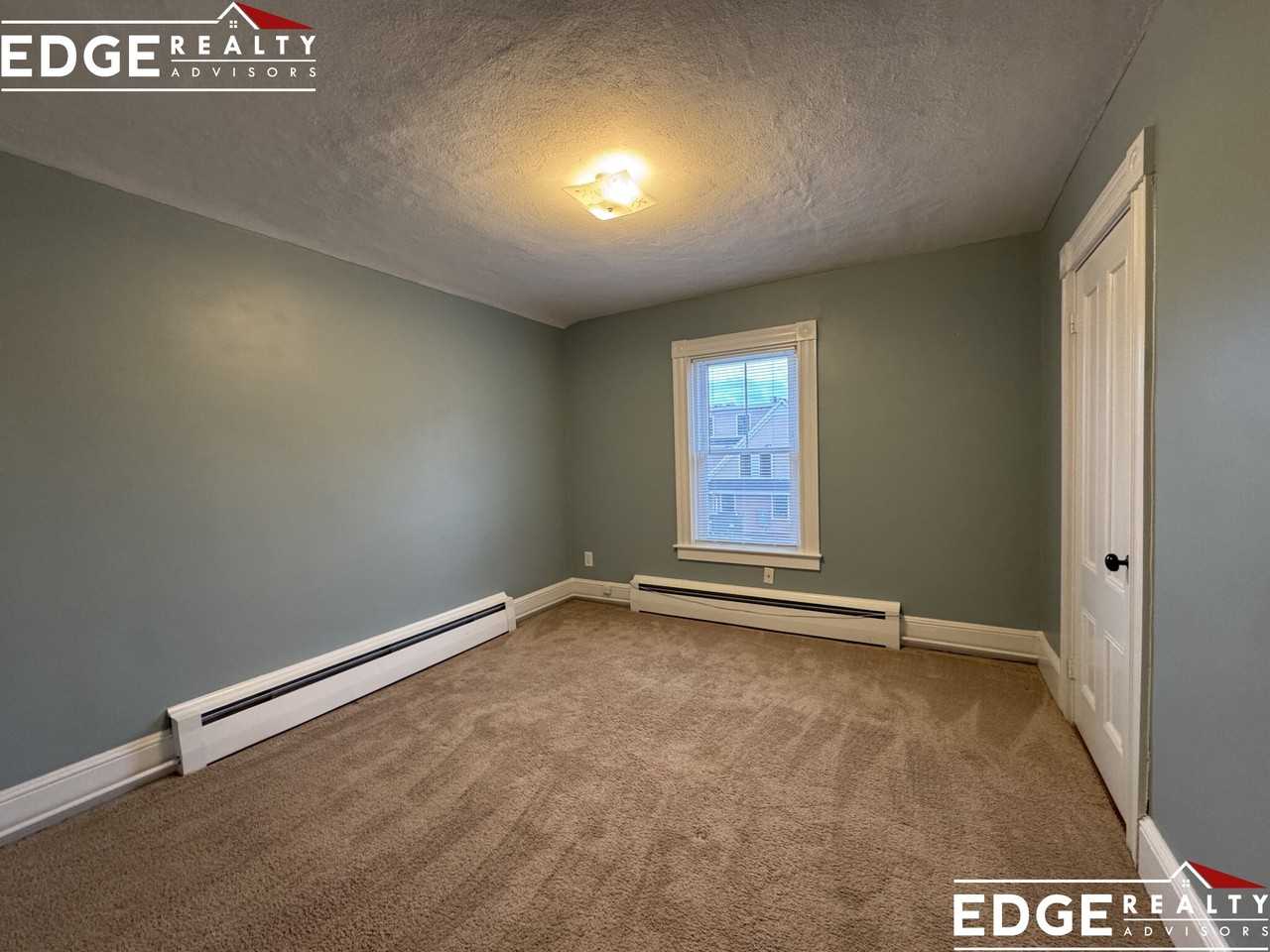 24 Union St - Photo 7 of 10