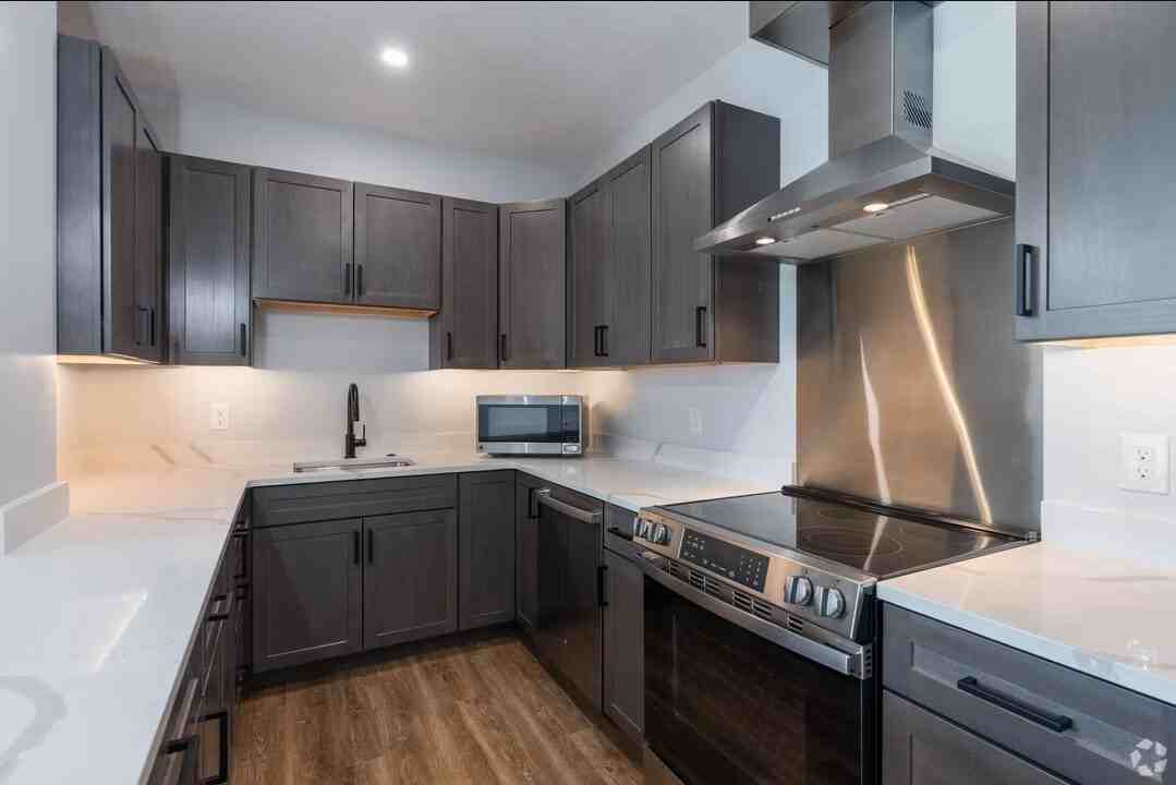21 Summer St #204 - Photo 3 of 13