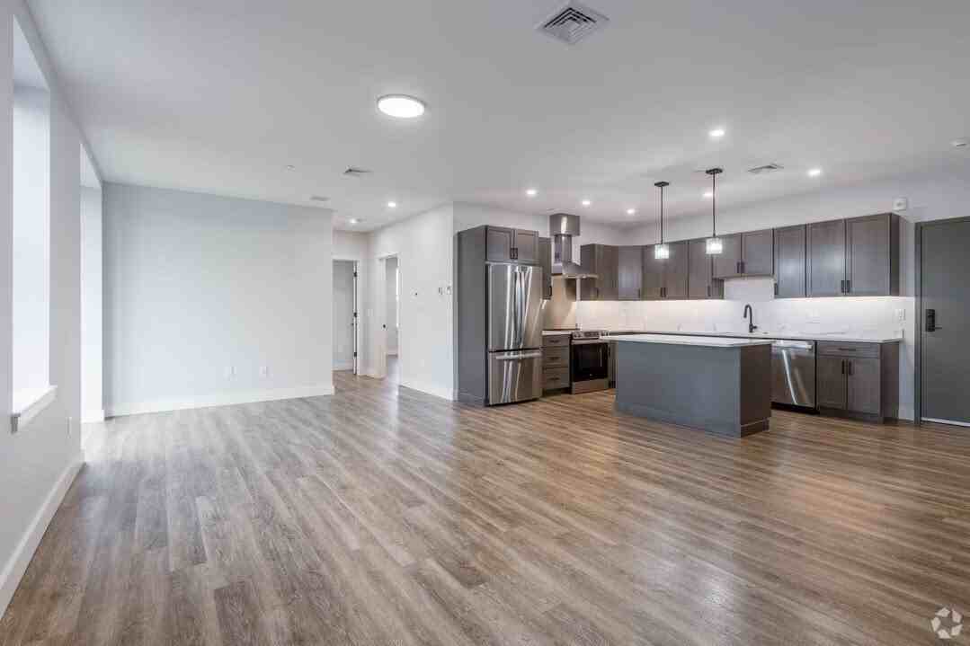 21 Summer St #204 - Photo 4 of 13