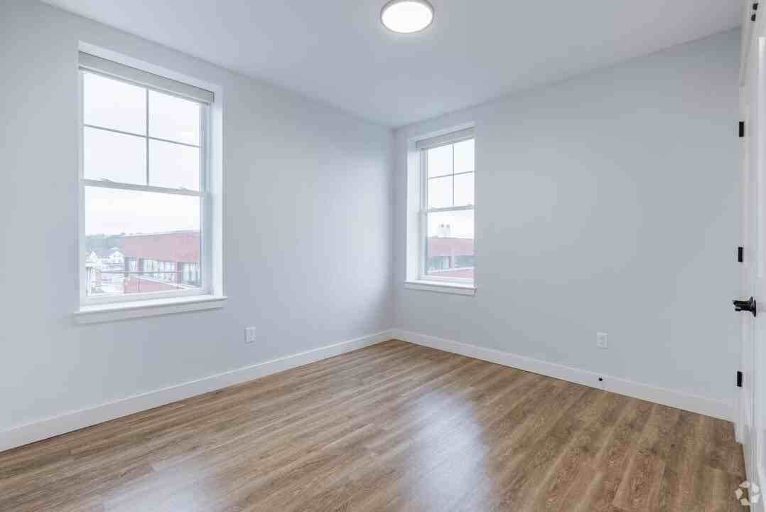 21 Summer St #204 - Photo 7 of 13