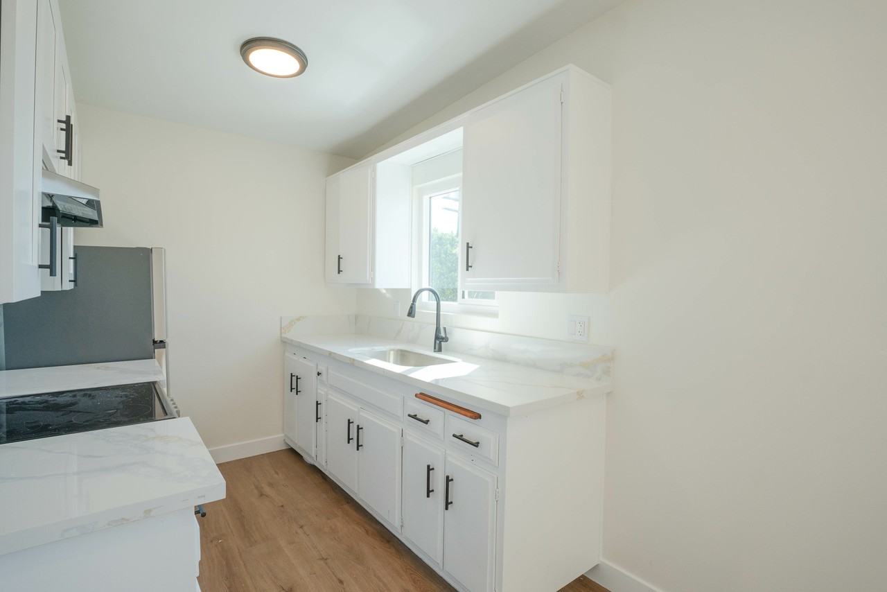 821 W 167th St - Photo 6 of 14