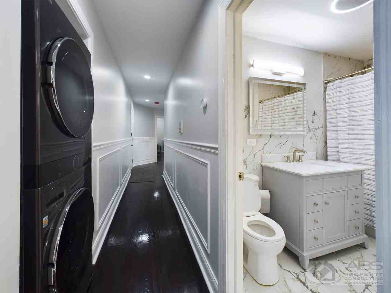 5005 S Prairie Ave - Photo 7 of 12