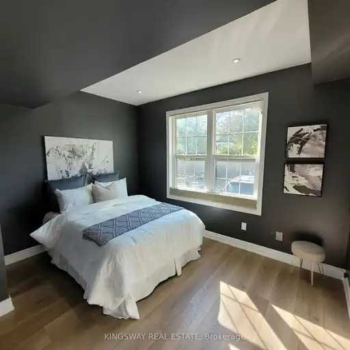 74B Coxwell Ave - Photo 5 of 11