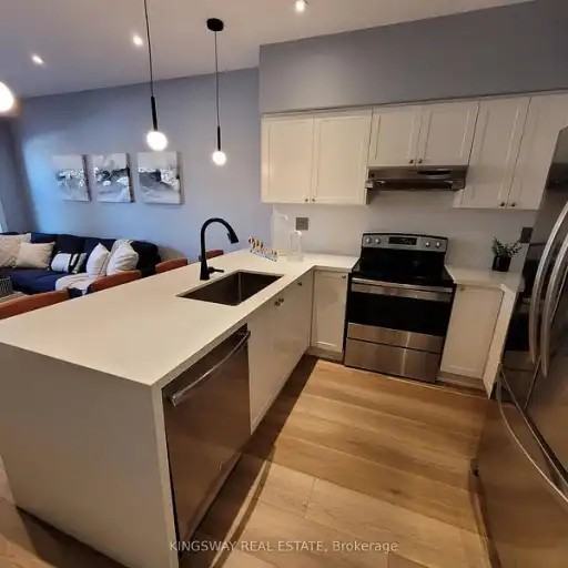 74B Coxwell Ave - Photo 6 of 11