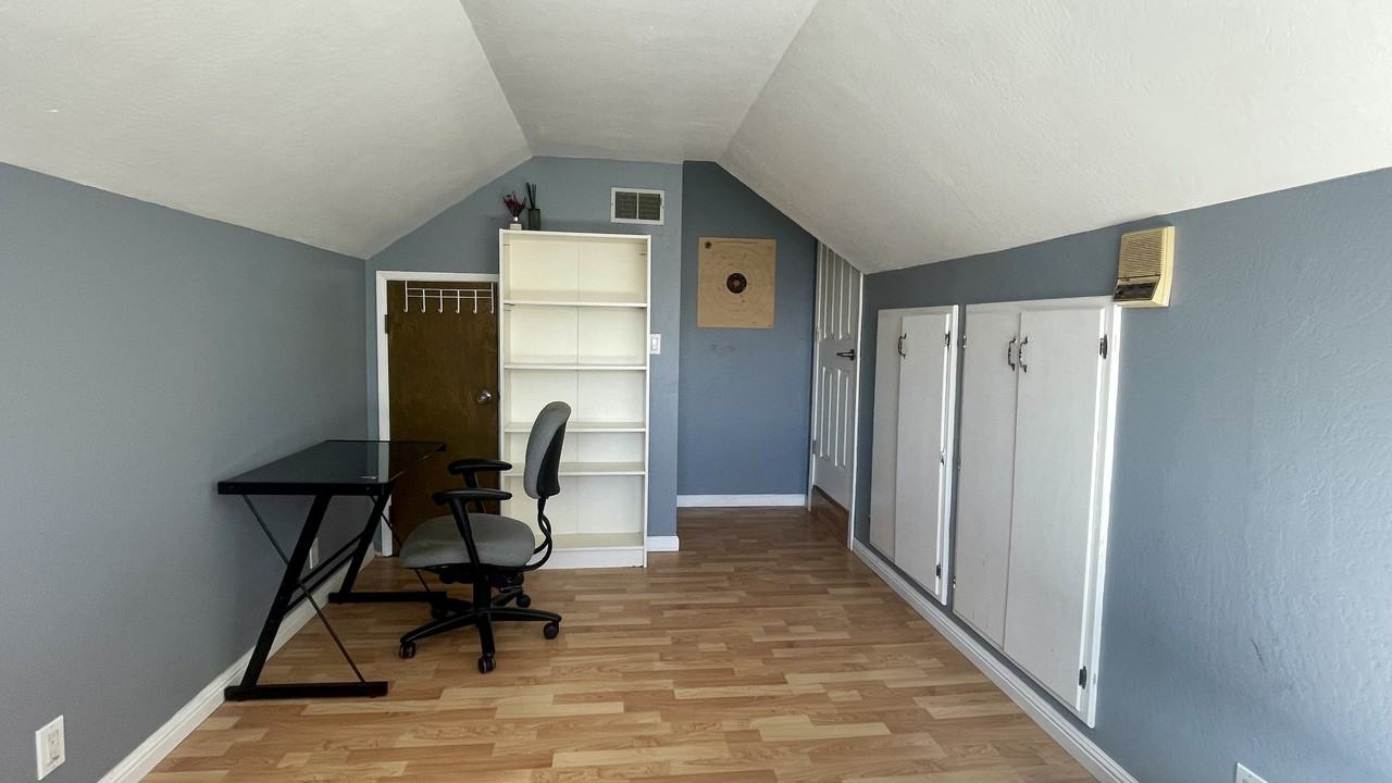 4715 Wadsworth Ct #NA - Photo 4 of 13