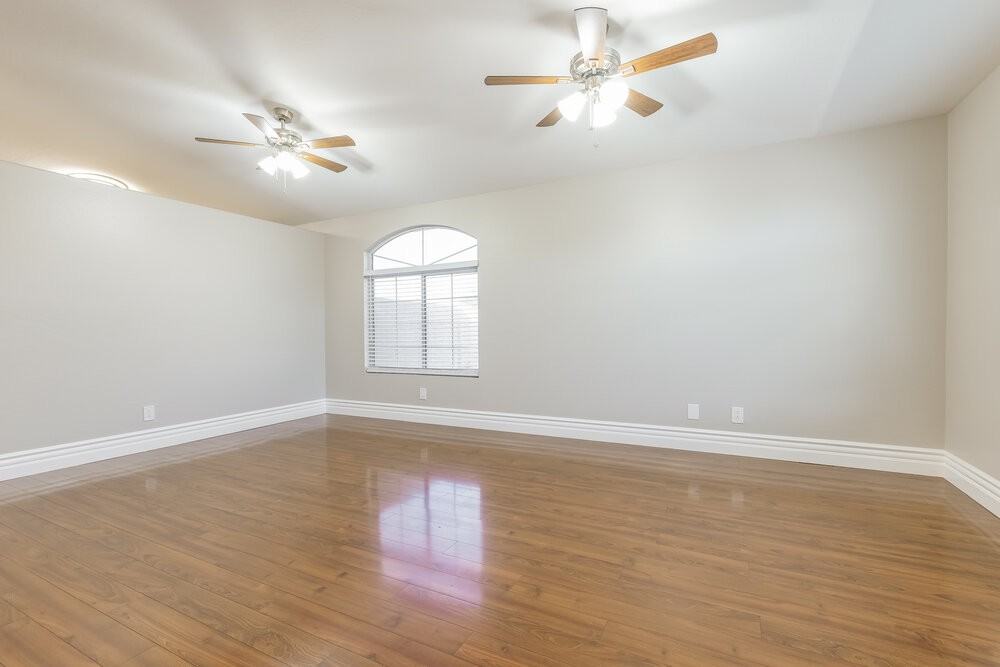 10417 E Crescent Ave - Photo 4 of 16