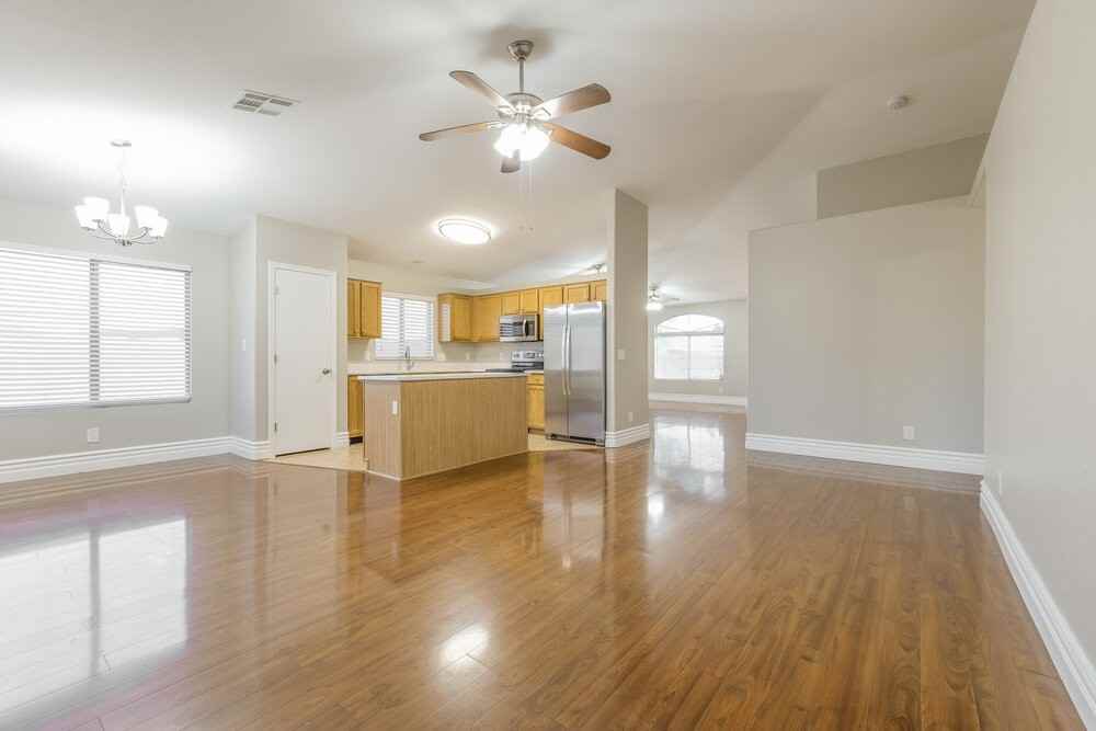 10417 E Crescent Ave - Photo 7 of 16